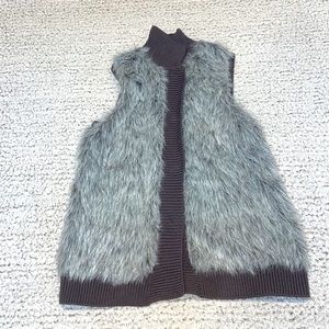 Elle Faux Fur Knit Sweater Vest, Size L